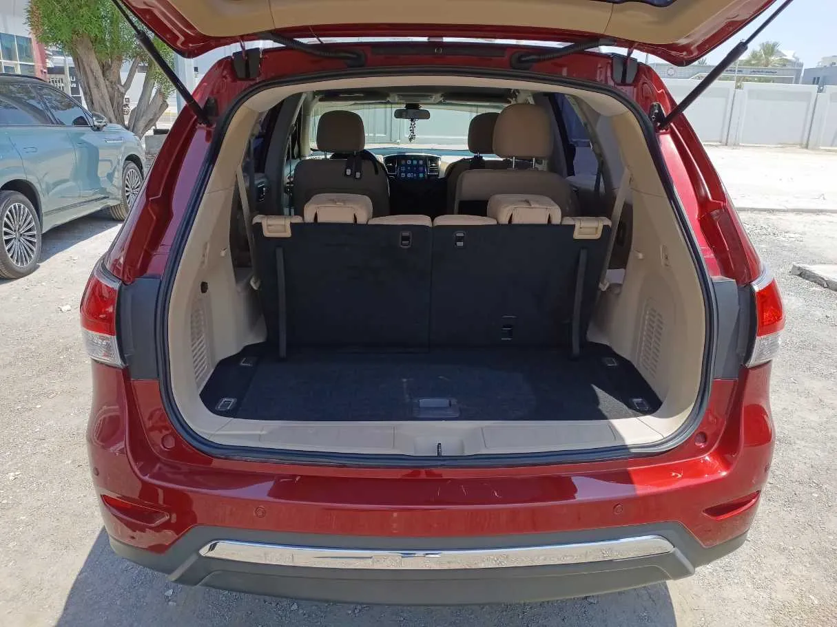 Car image 20
