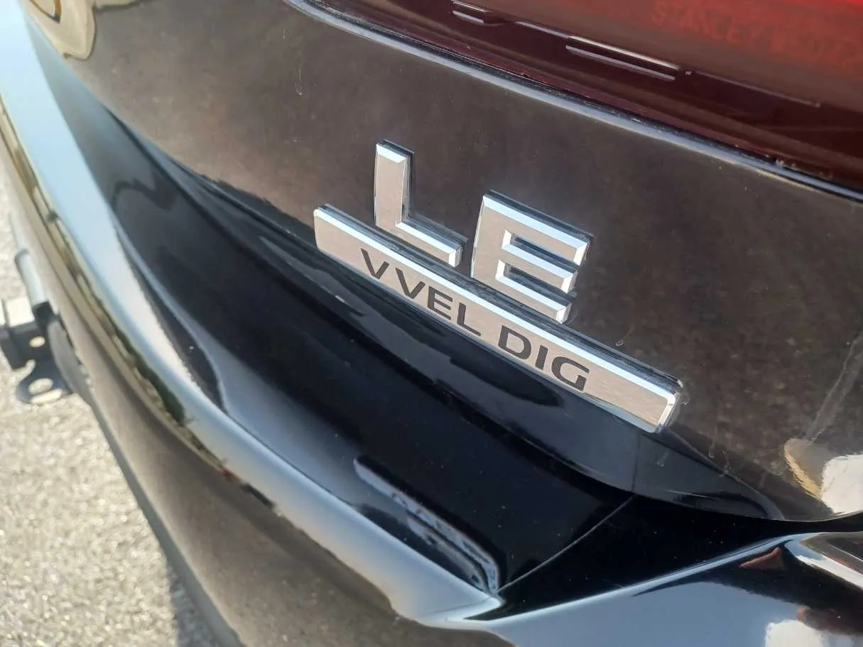 Car image 22
