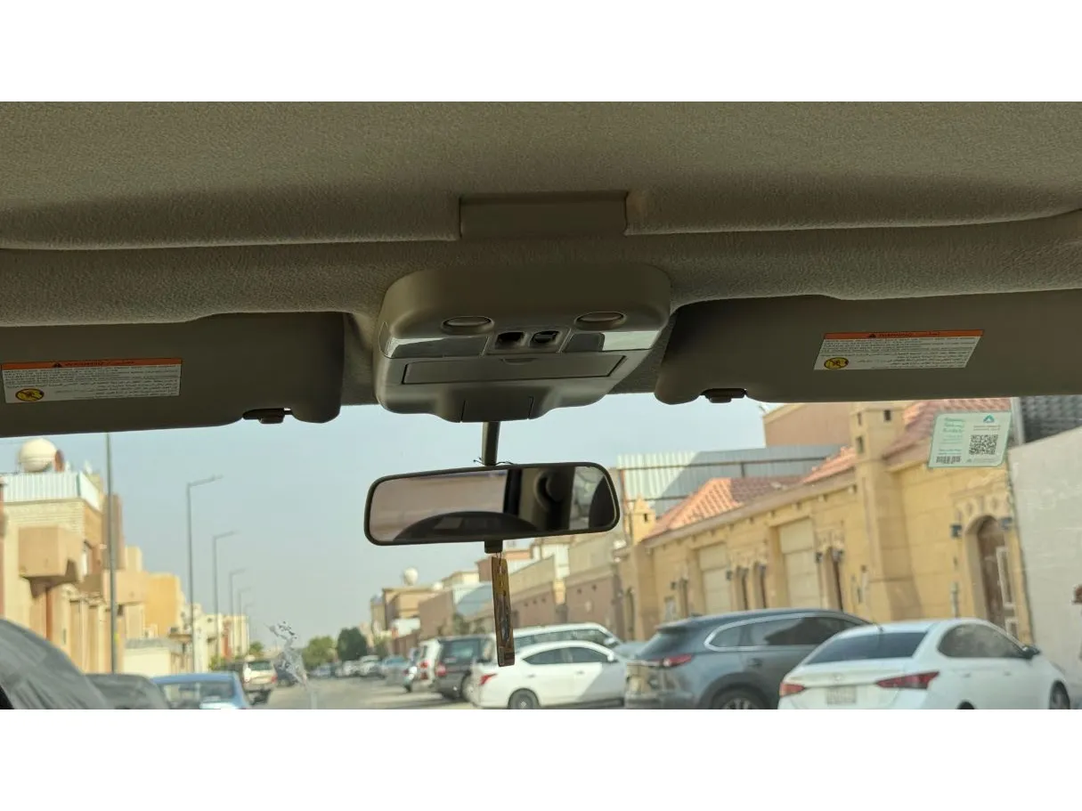 Car image 22