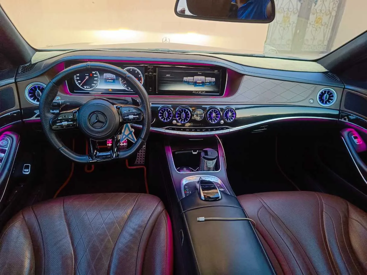 Car image 22