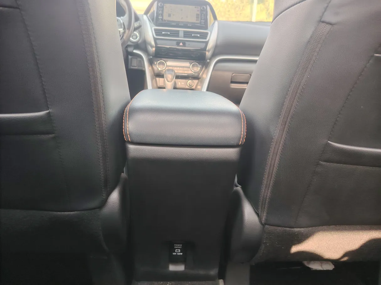 Car image 33