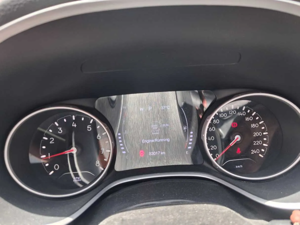 Car image 20