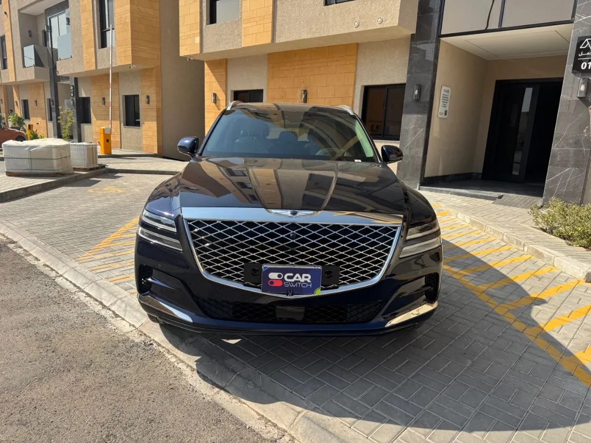 Car image 2
