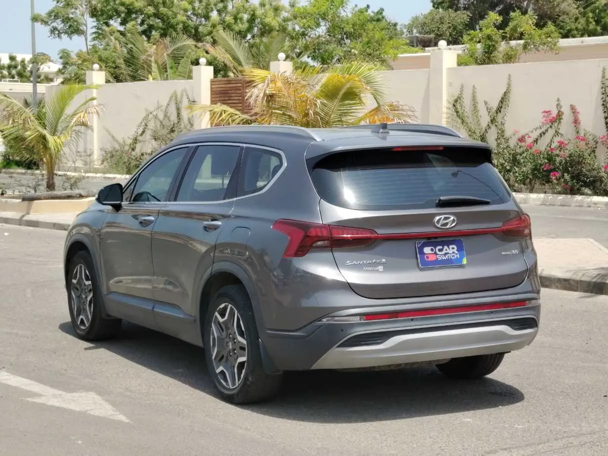Car image 7