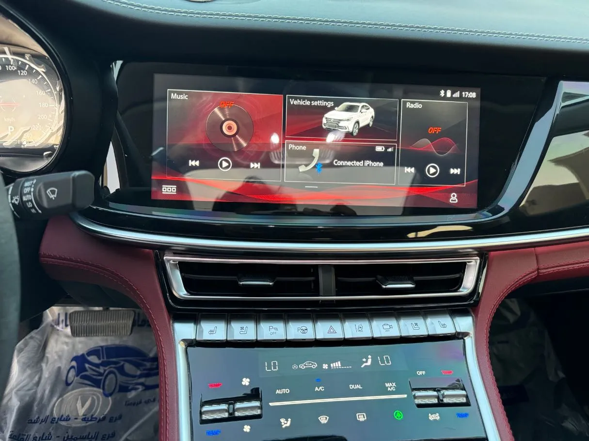 Car image 20