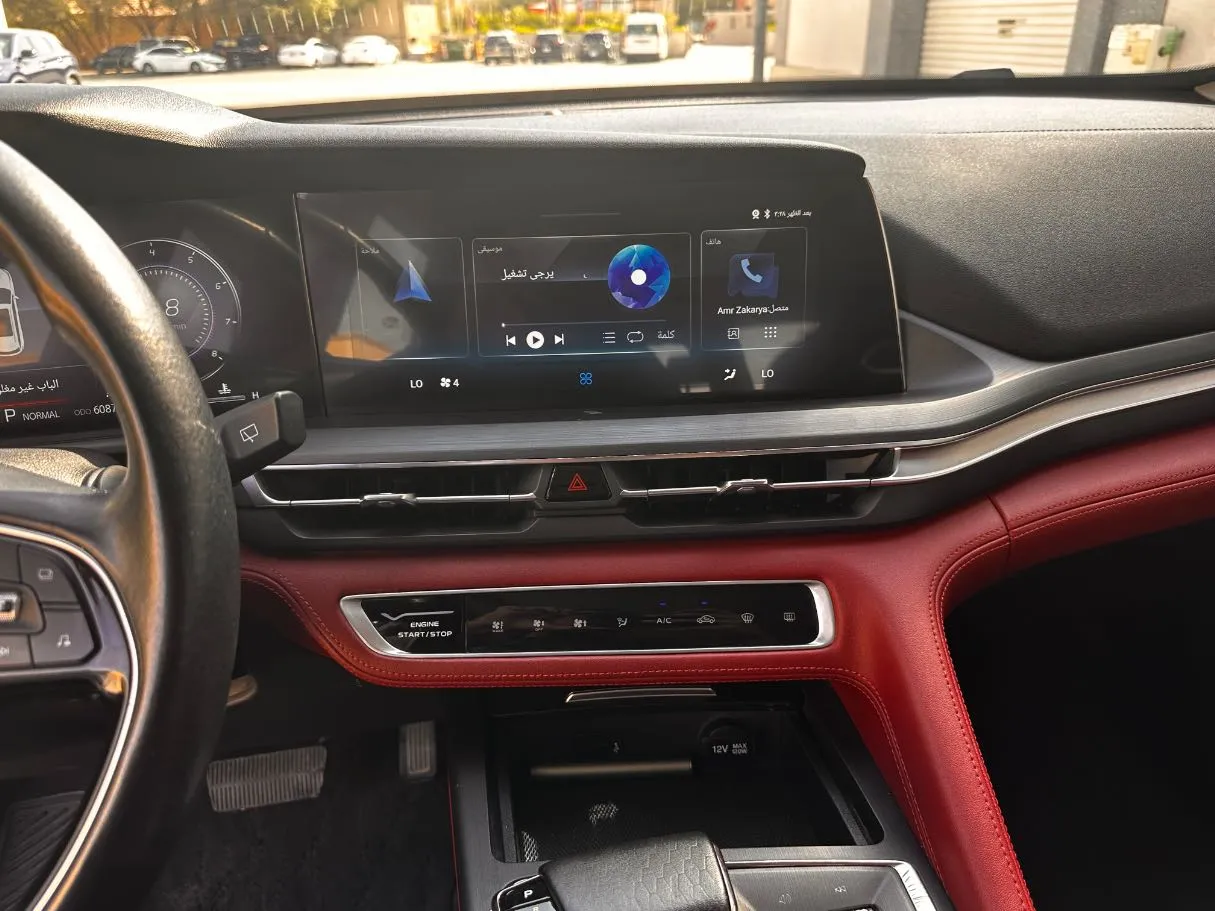 Car image 19