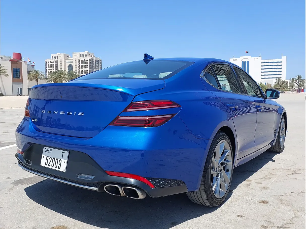 Car image 3