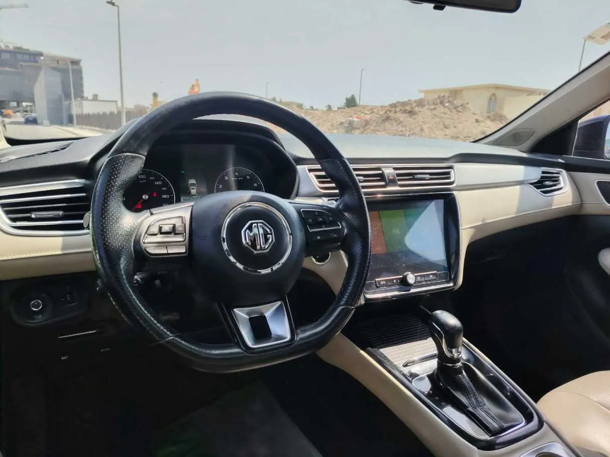 Car image 29