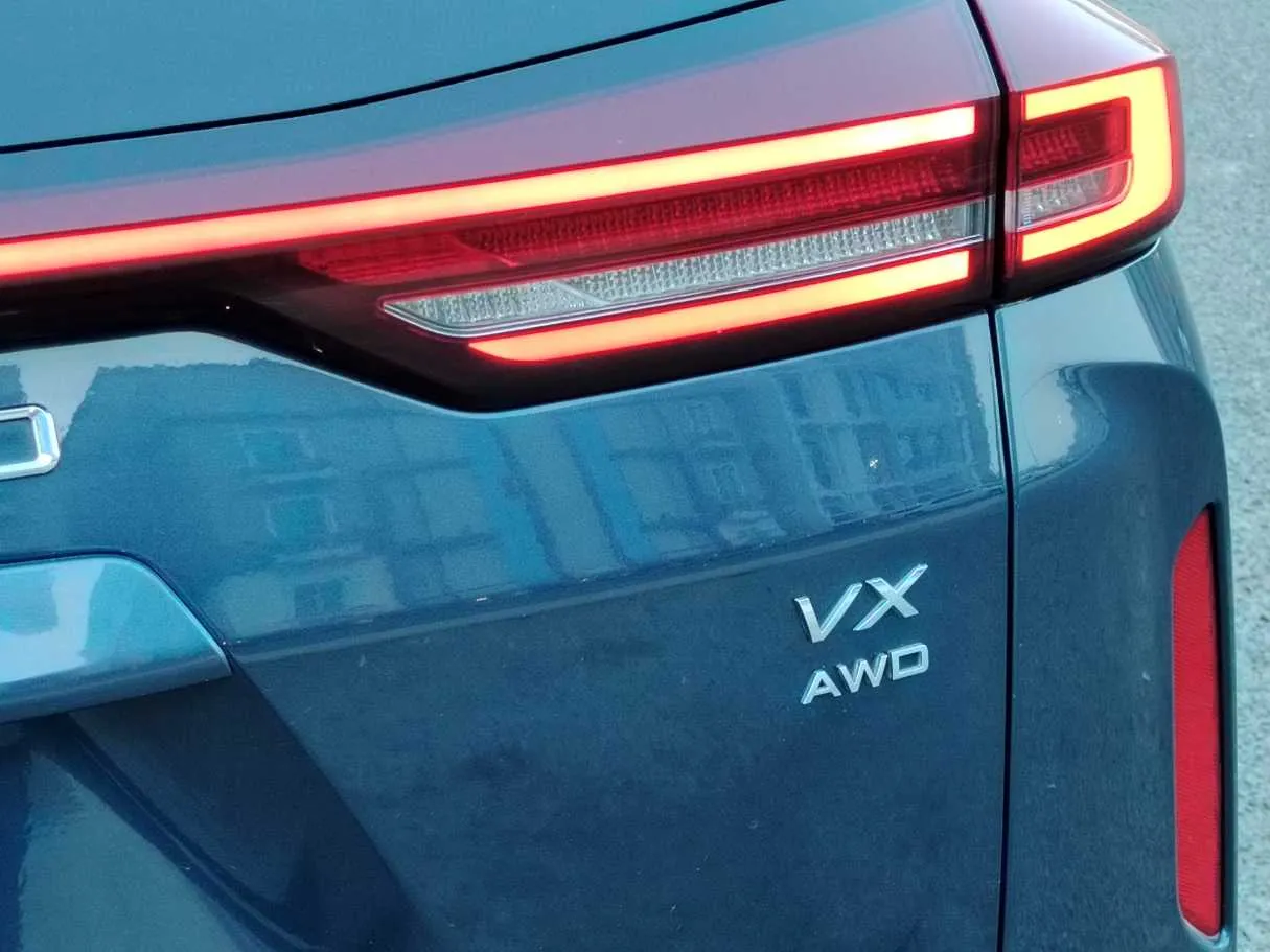 Car image 42