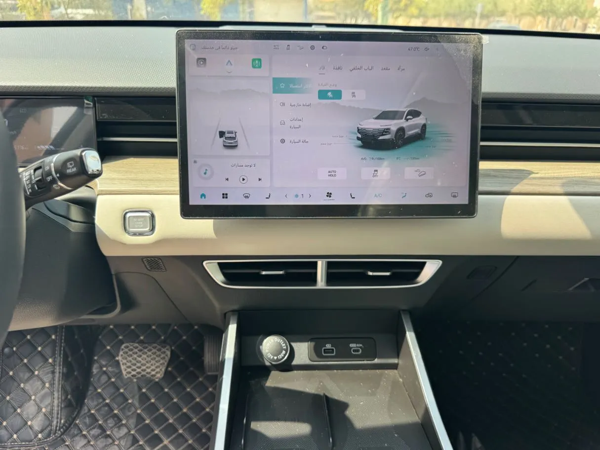 Car image 18