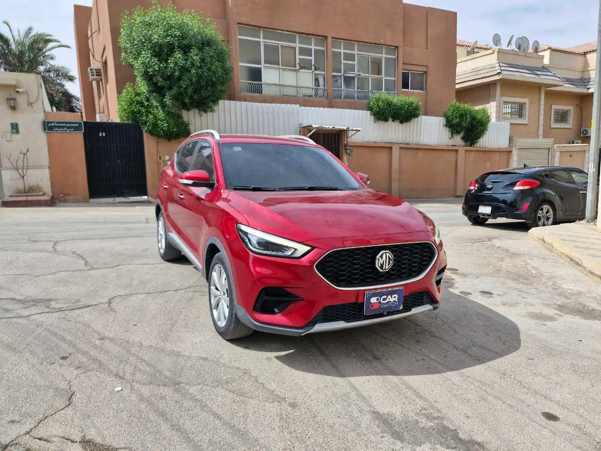 Car image 3