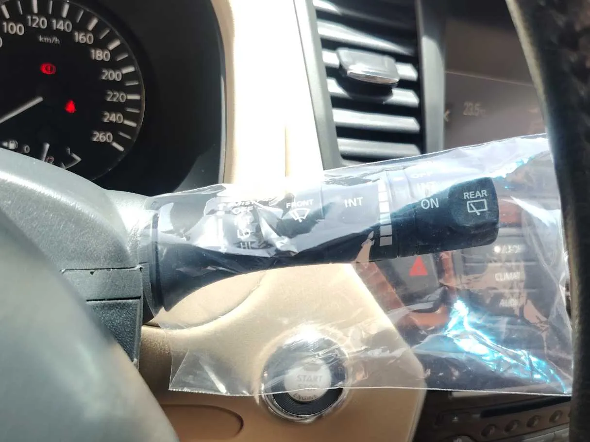 Car image 34
