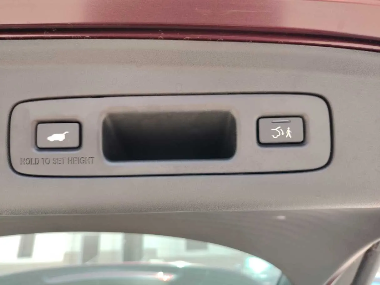 Car image 29