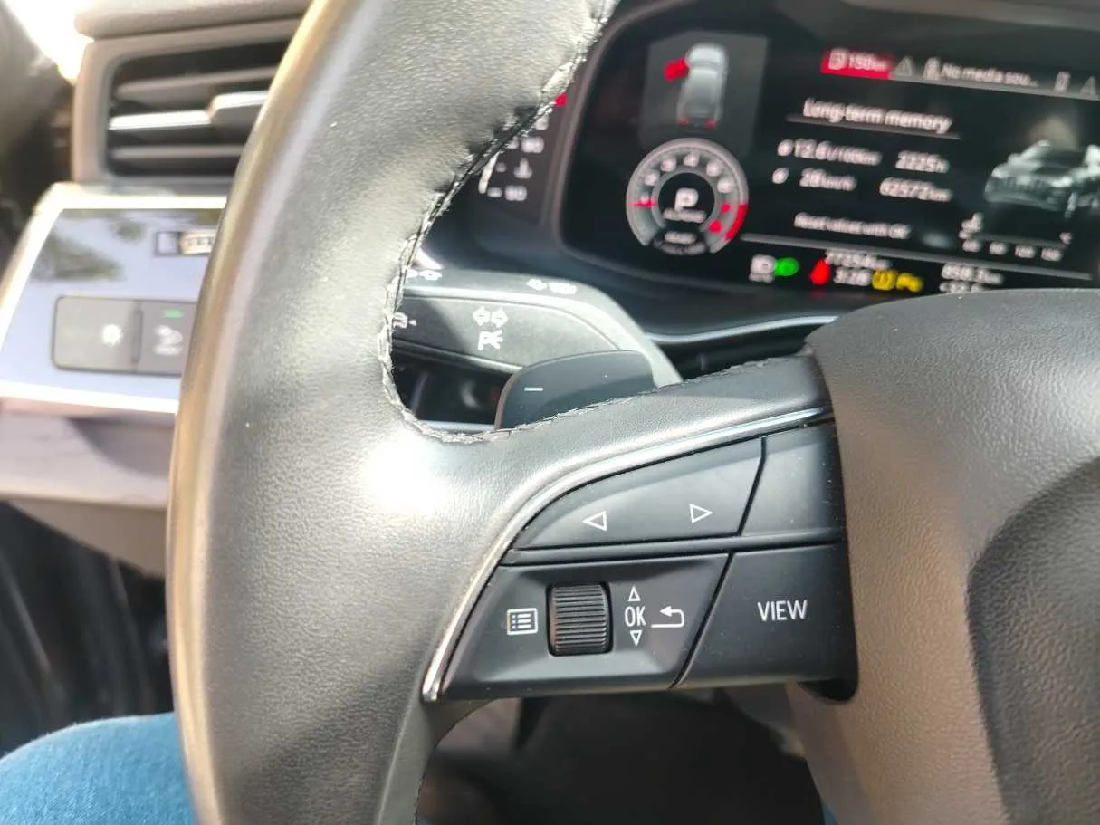 Car image 42