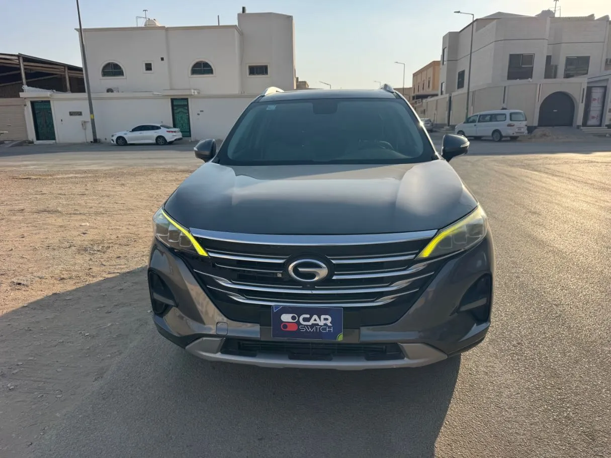 Car image 2