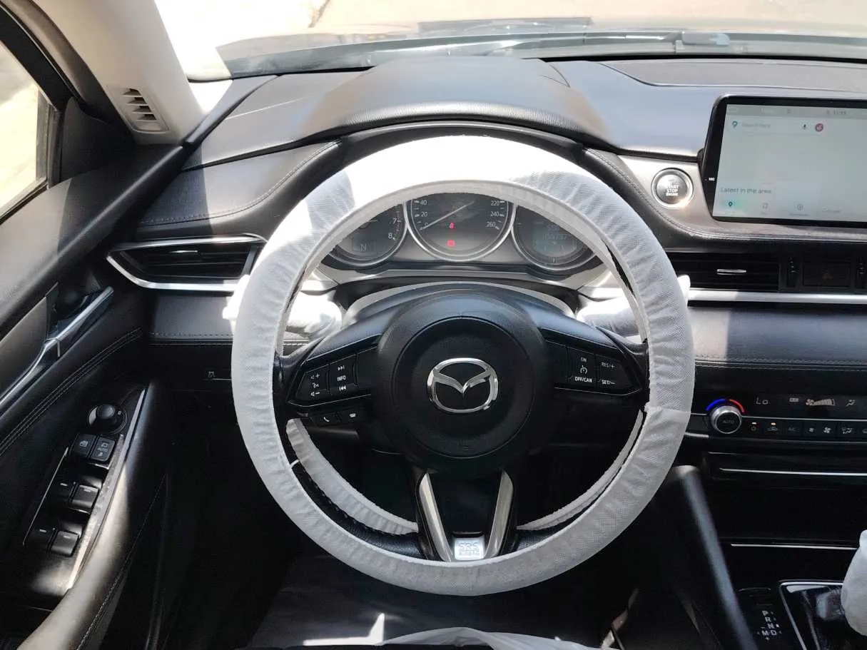 Car image 20