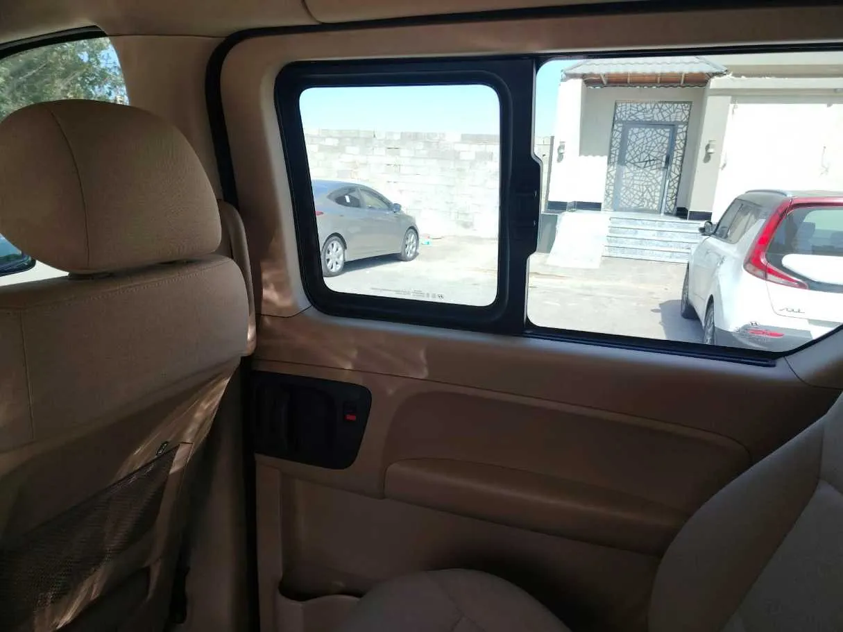 Car image 38