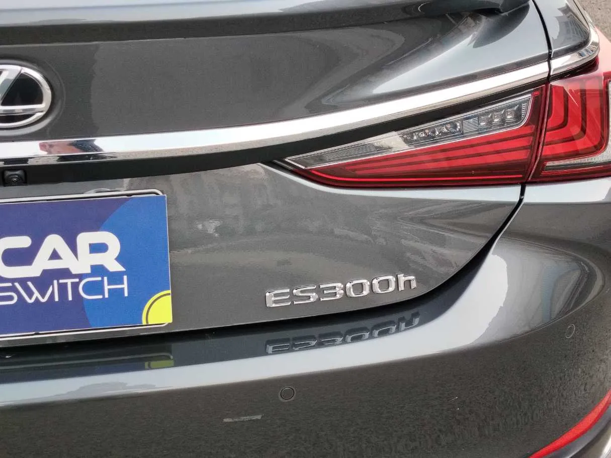 Car image 37