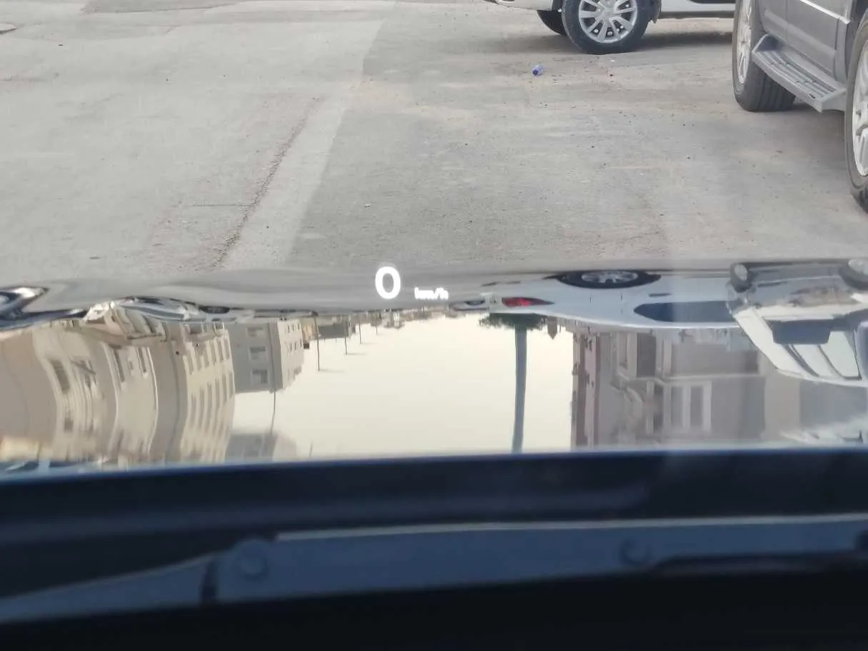 Car image 32