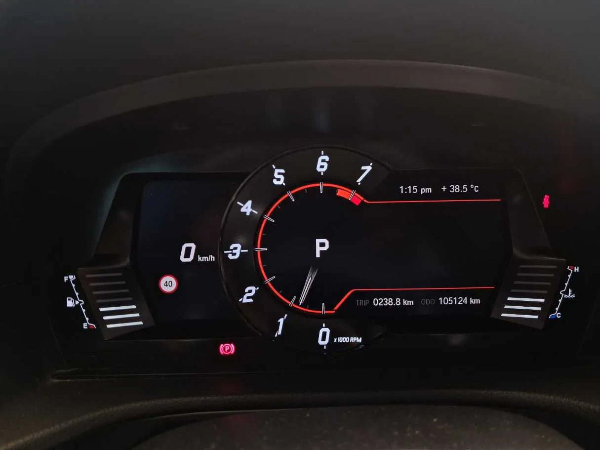 Car image 16