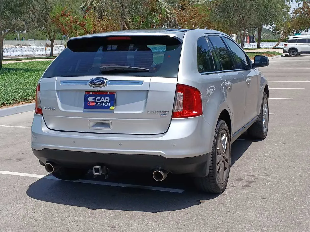 Car image 5