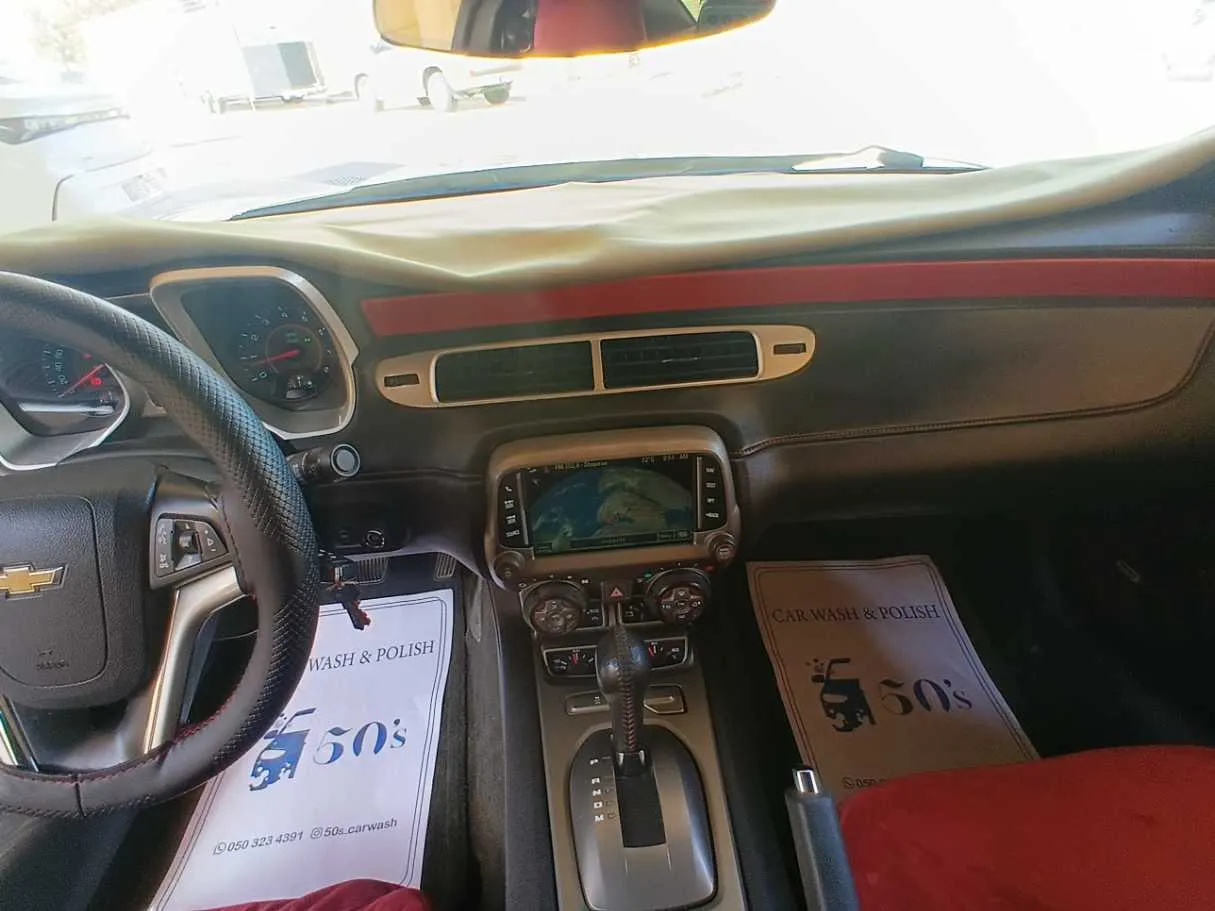 Car image 16