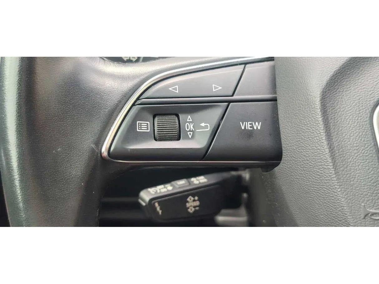 Car image 36