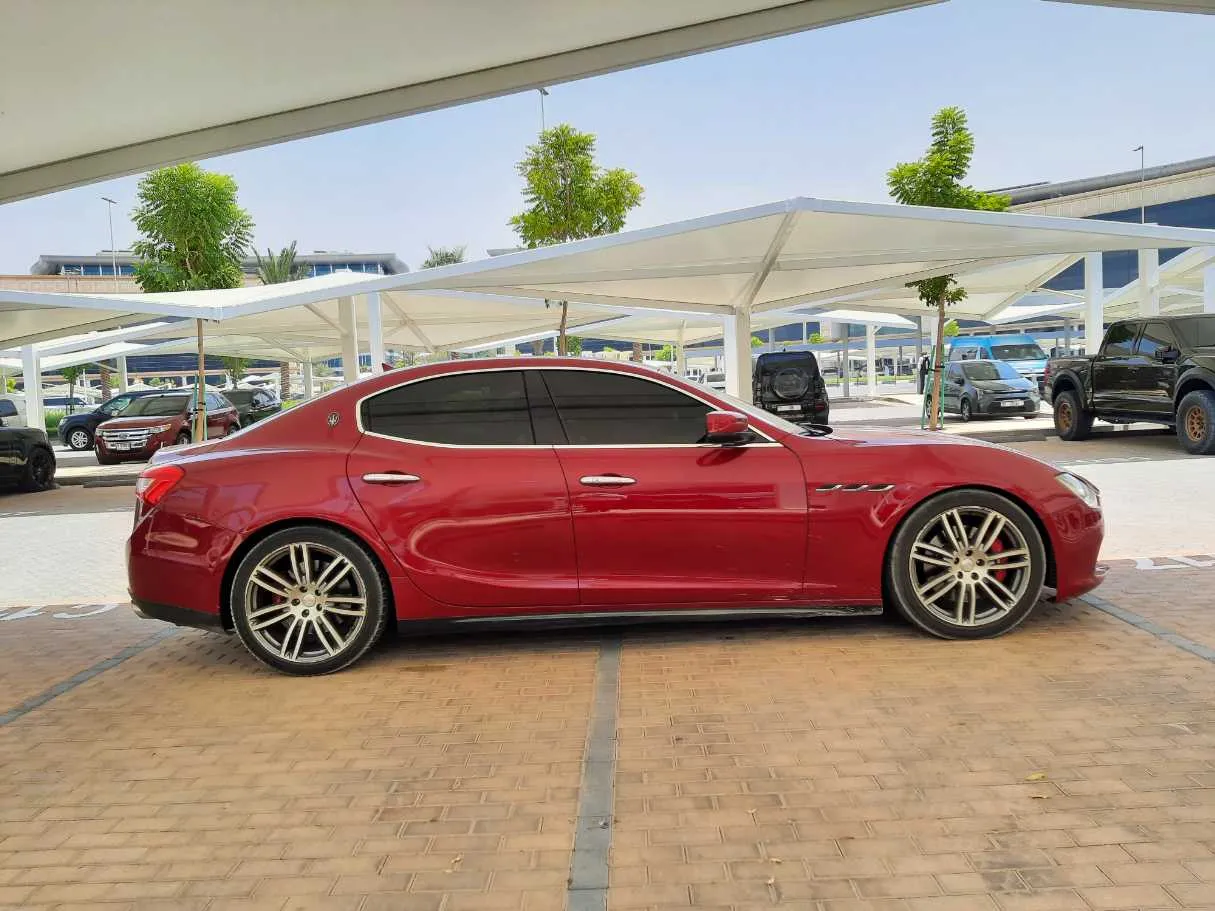 Car image 8