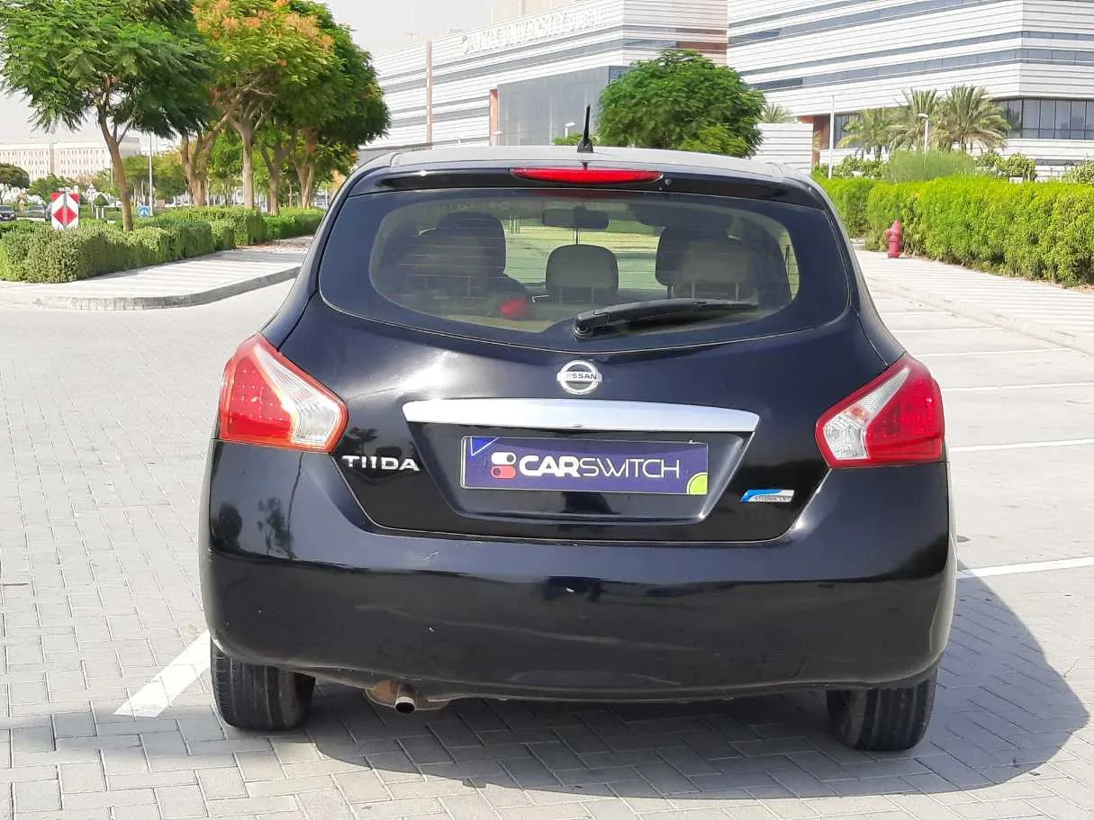 Car image 6