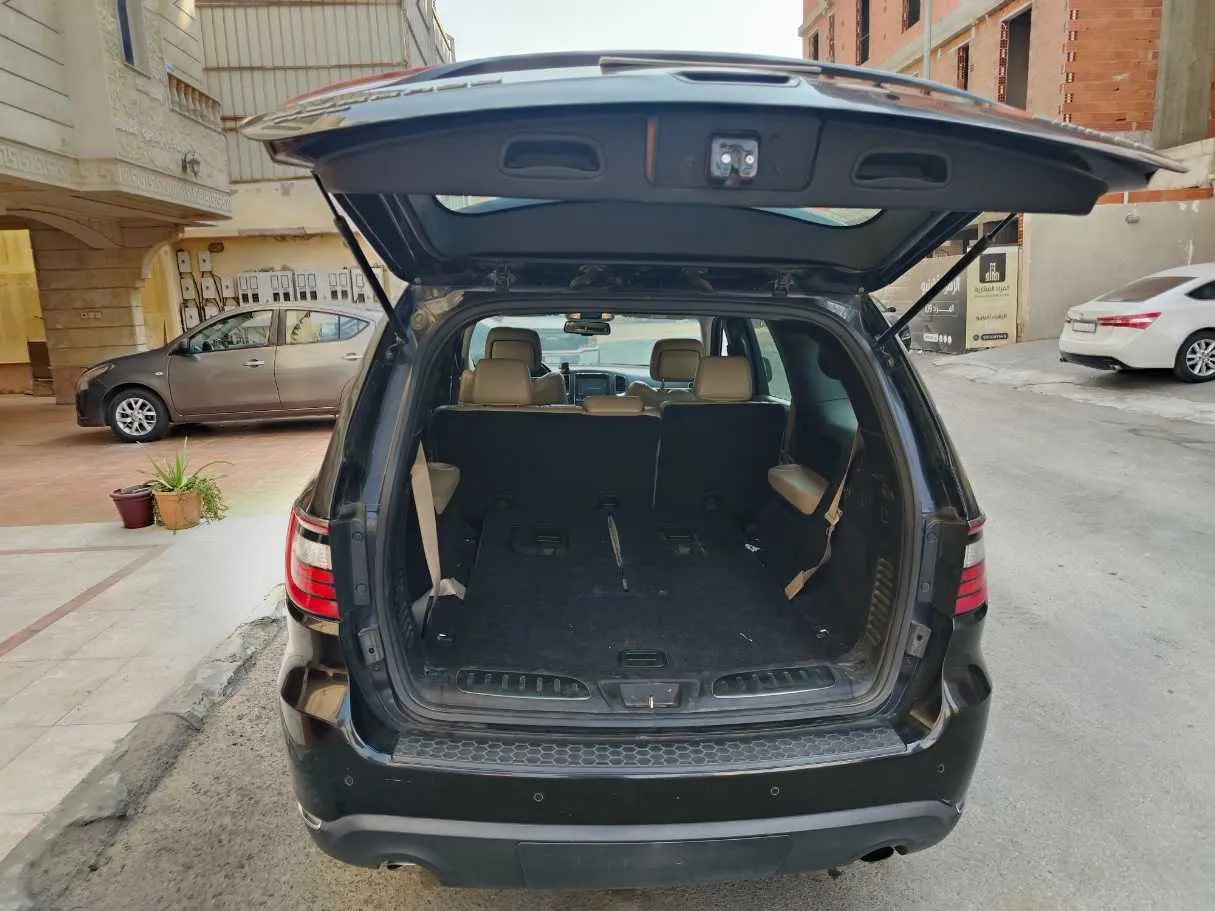 Car image 27