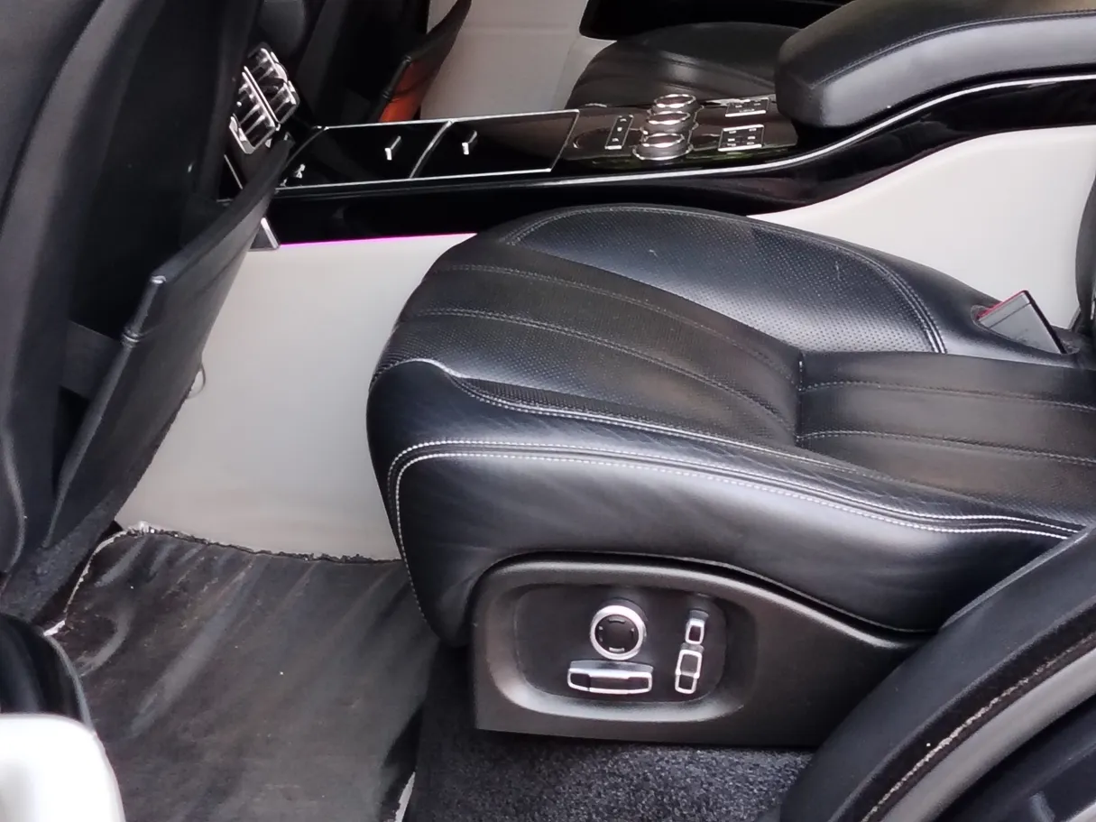 Car image 39