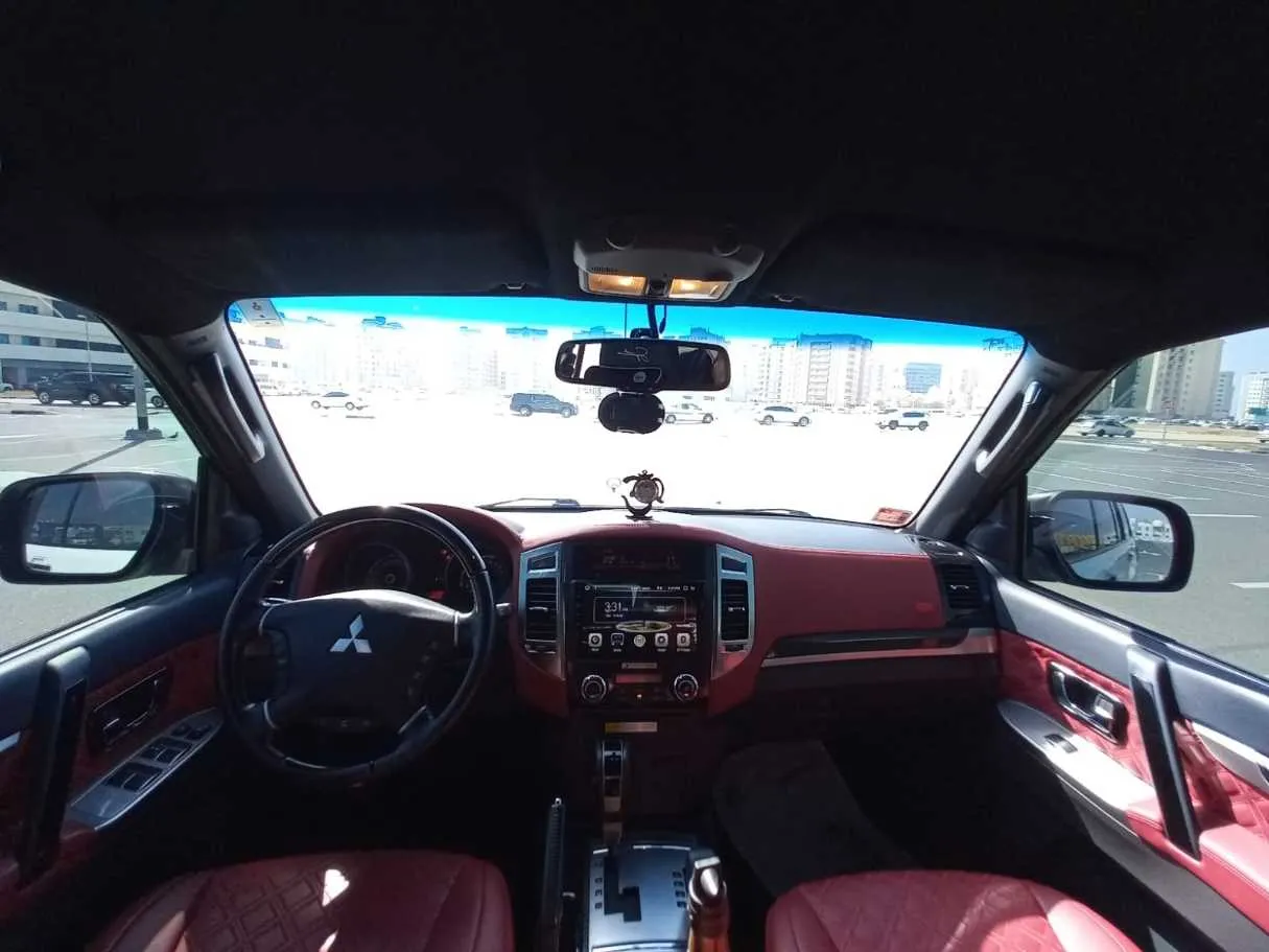 Car image 22