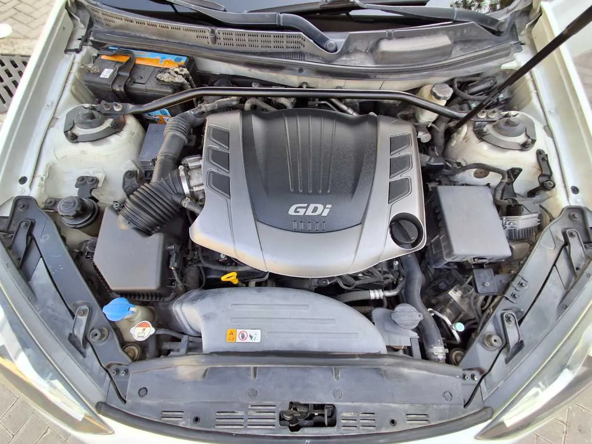 Car image 20