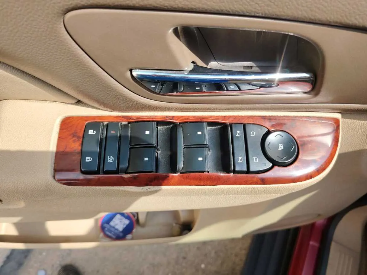 Car image 44