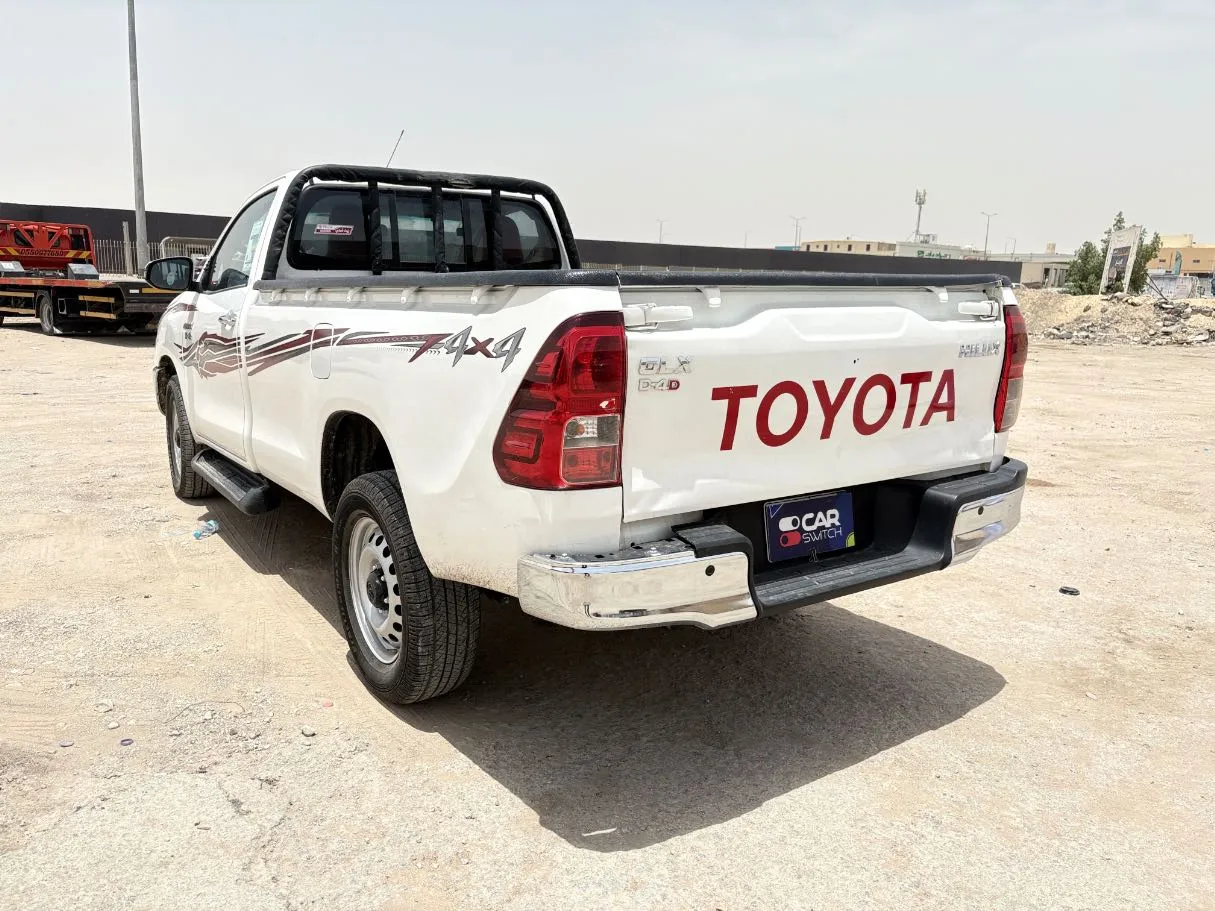 Car image 7