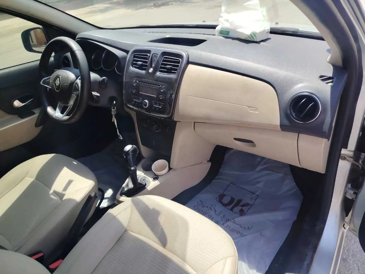 Car image 24