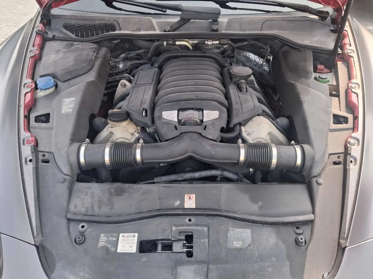 Car image 20