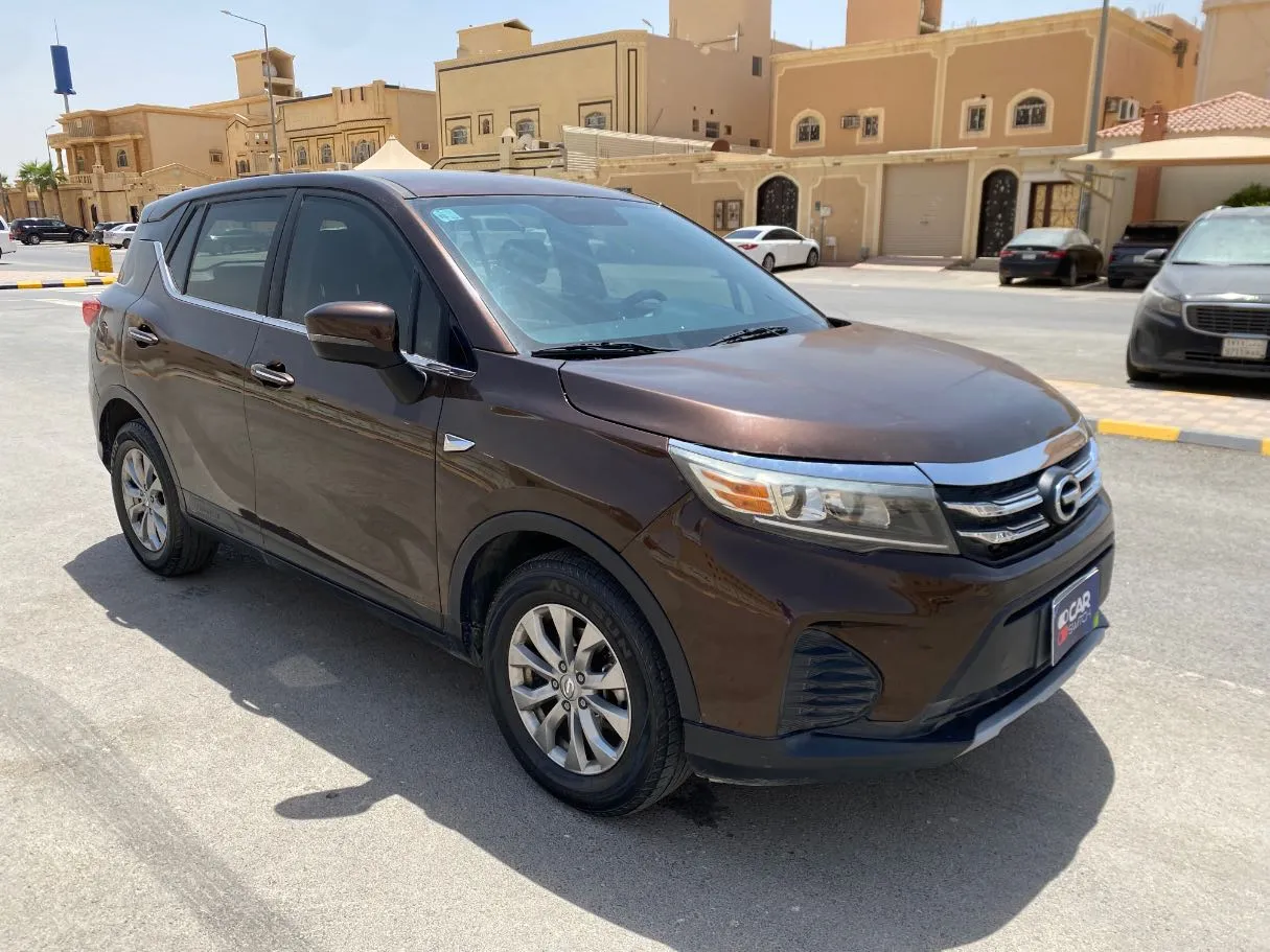 Car image 3