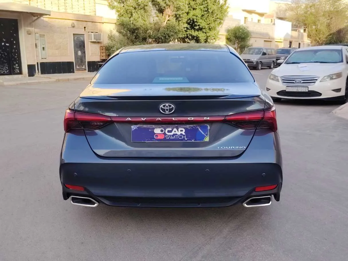 Car image 6
