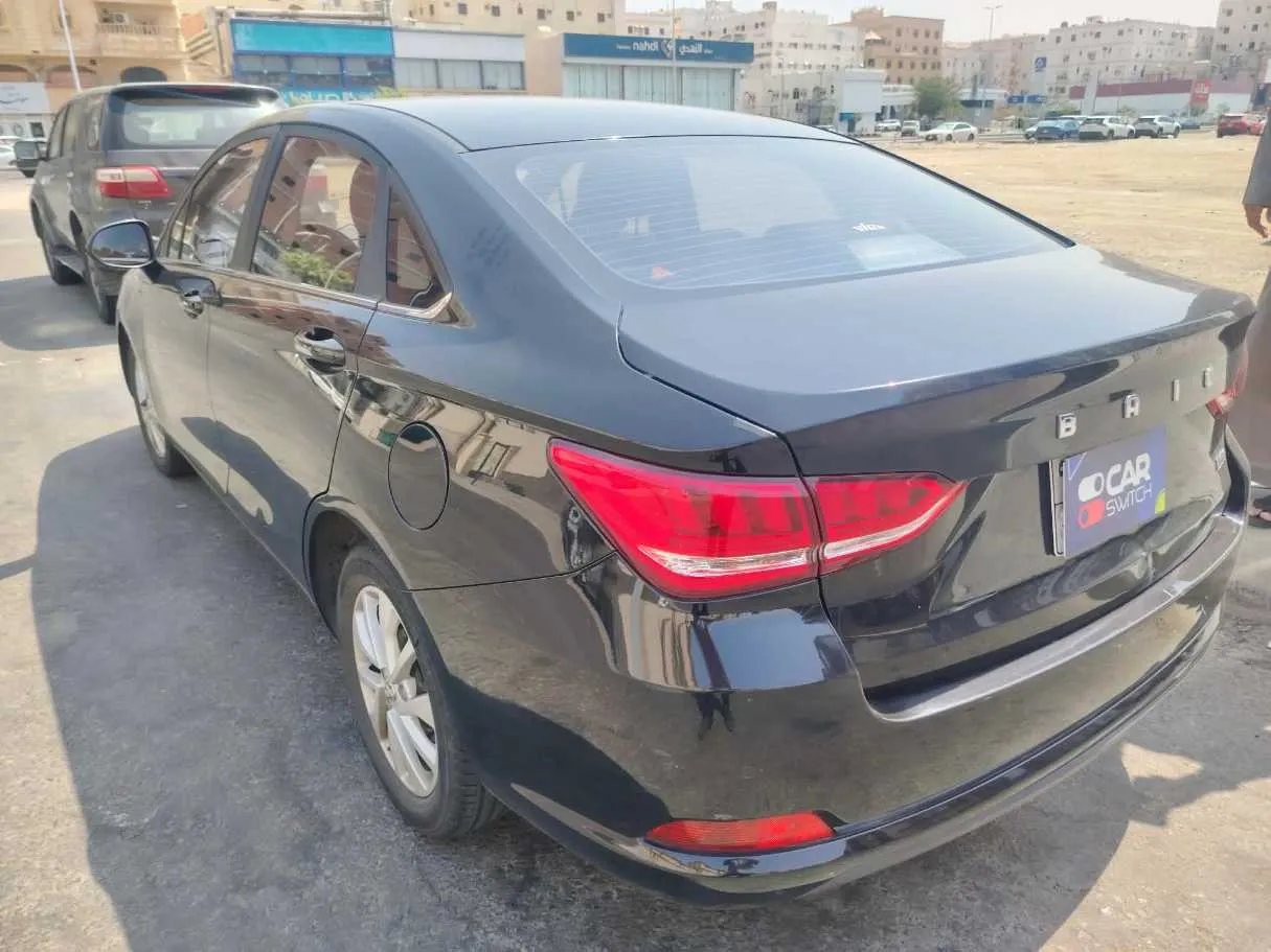 Car image 7