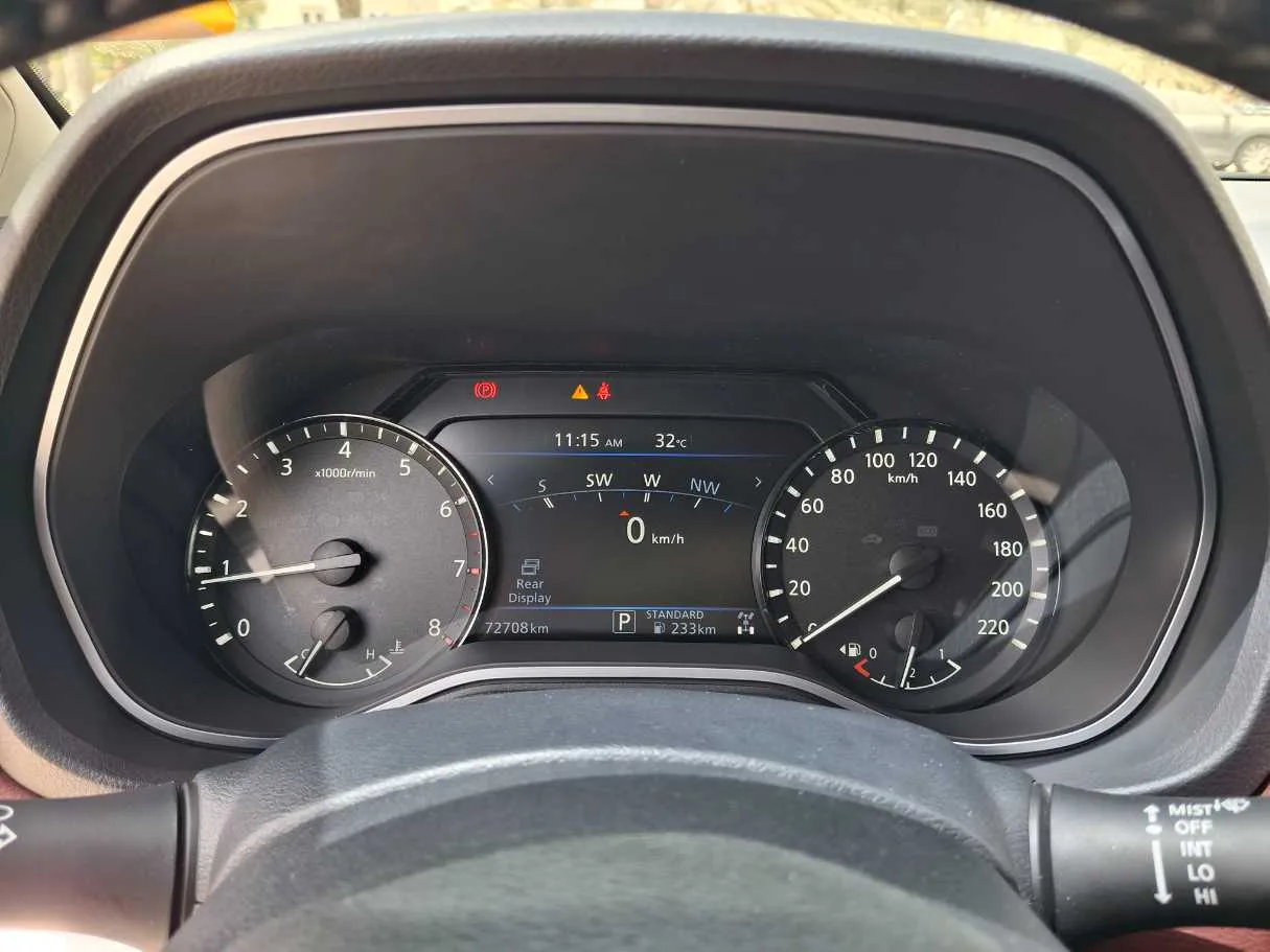 Car image 19