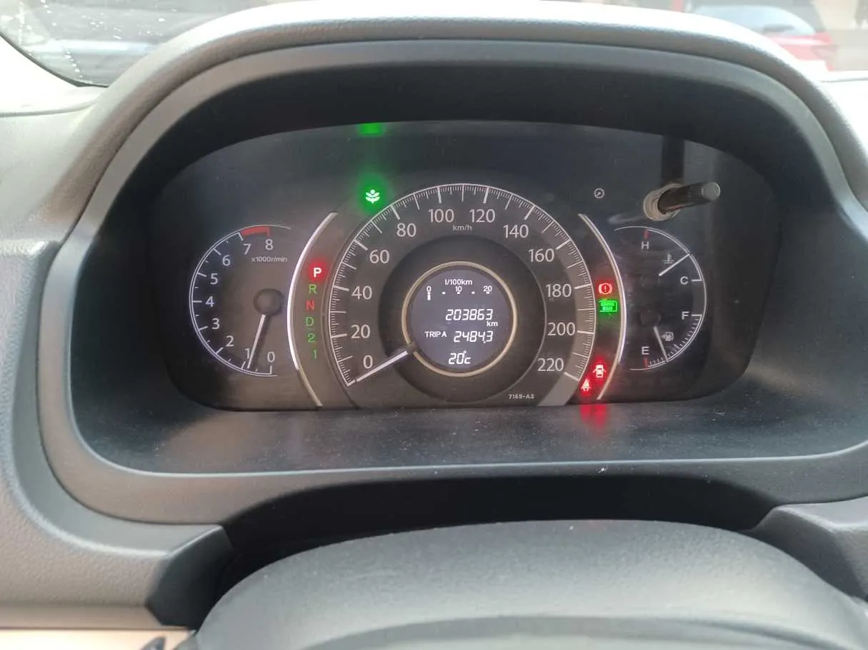 Car image 18