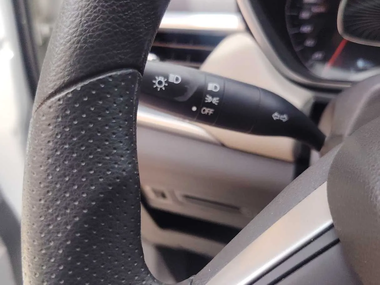 Car image 36