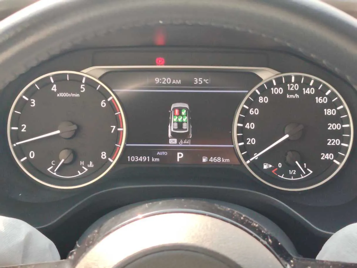 Car image 23