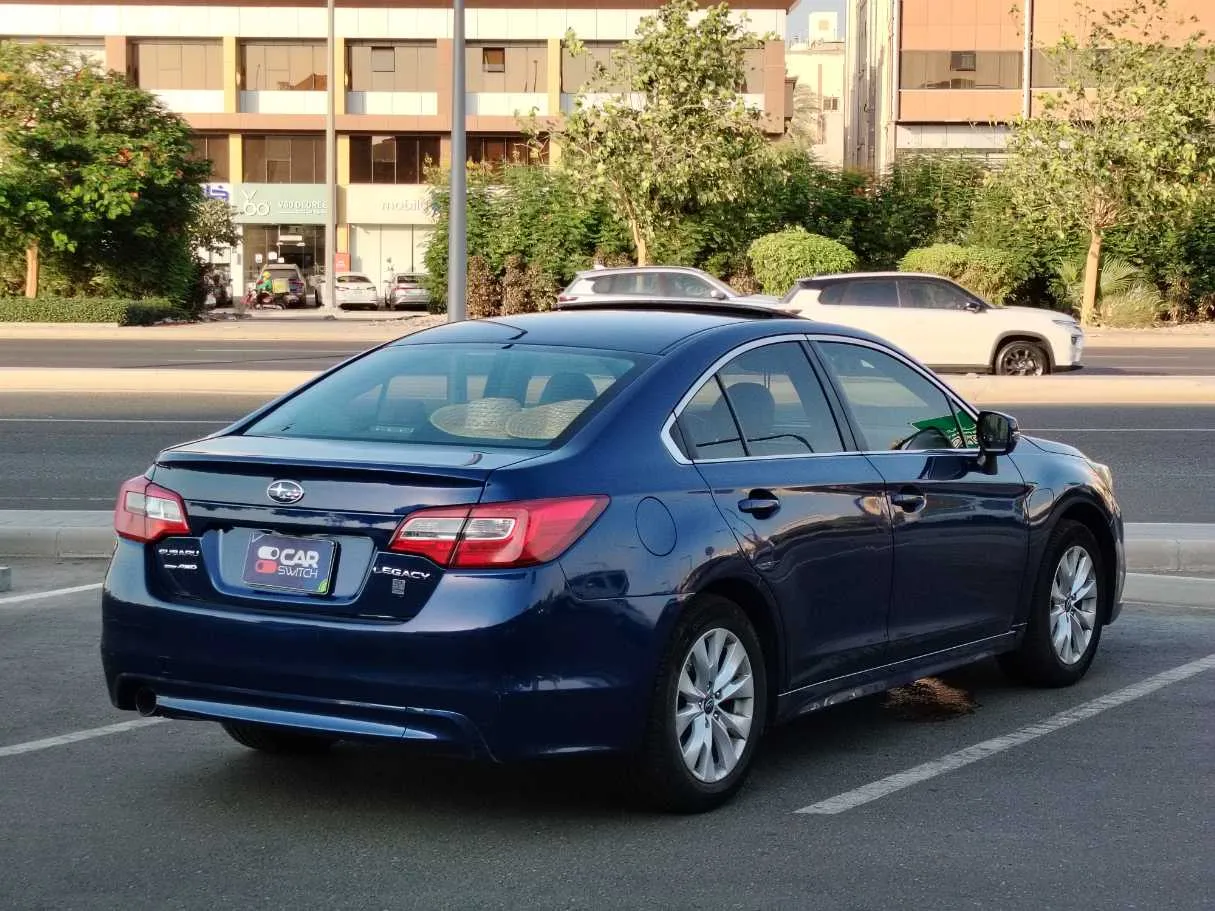 Car image 5