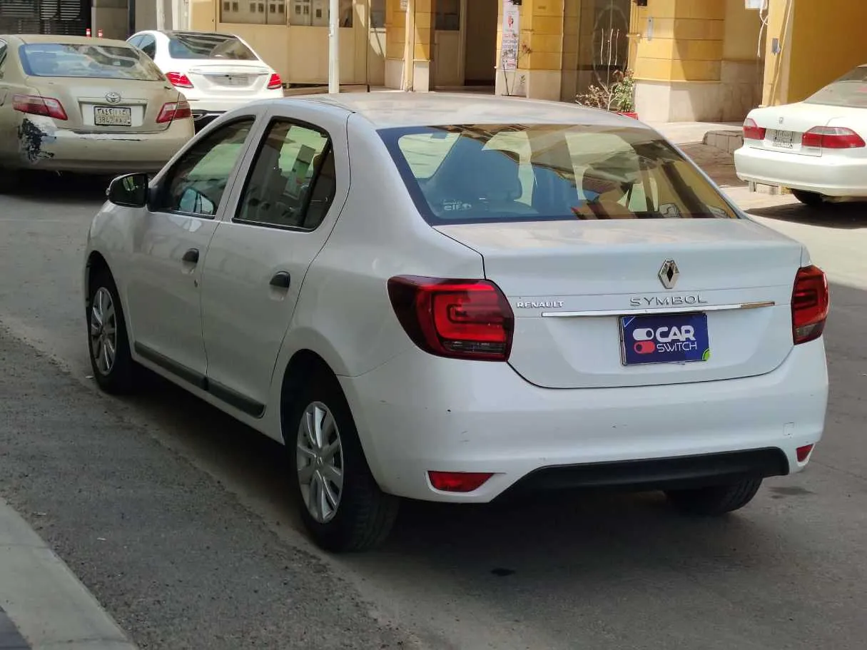 Car image 7