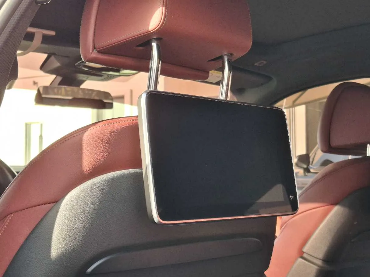 Car image 22