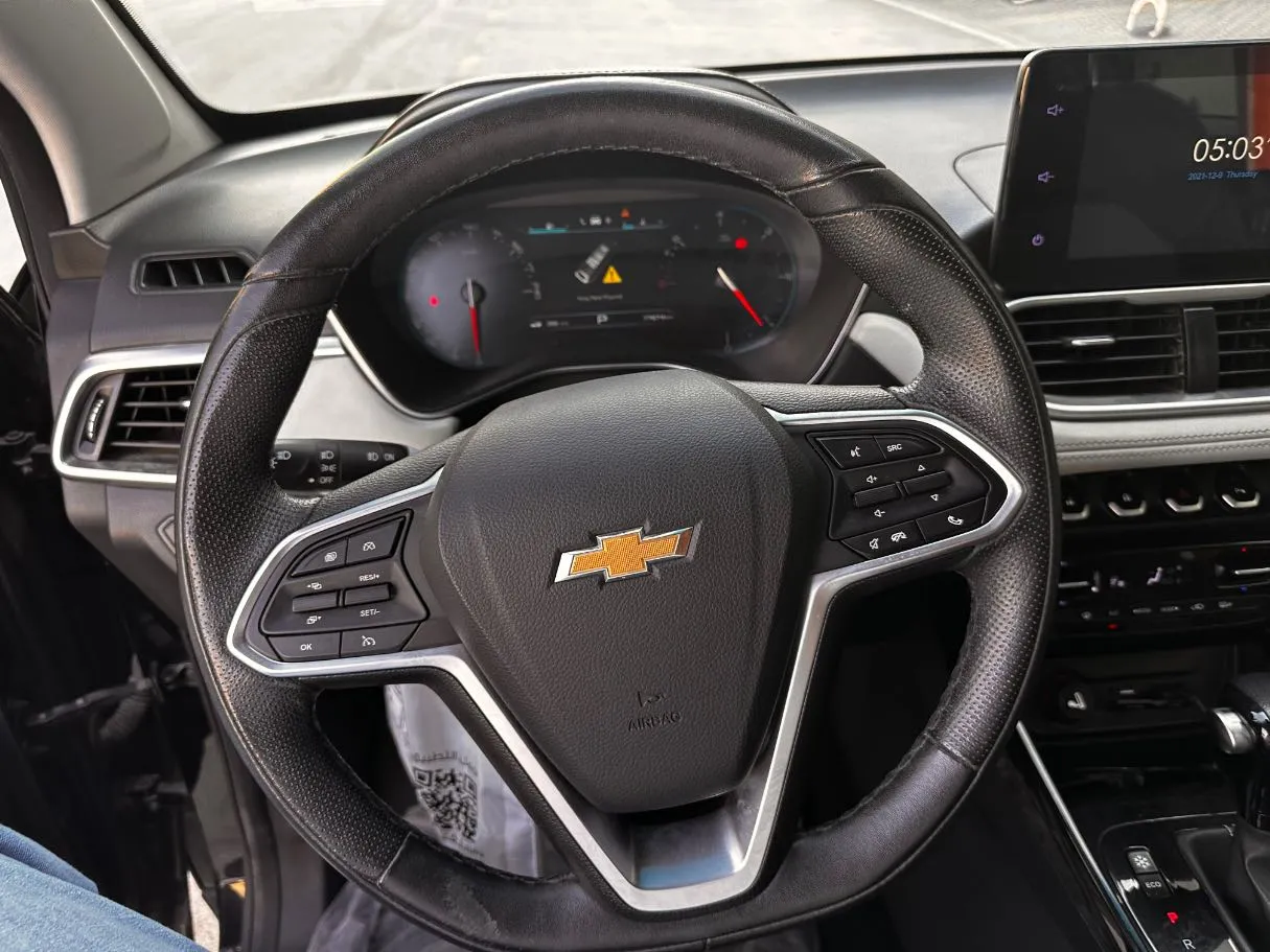 Car image 19