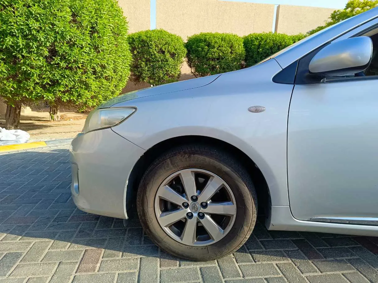 Car image 13