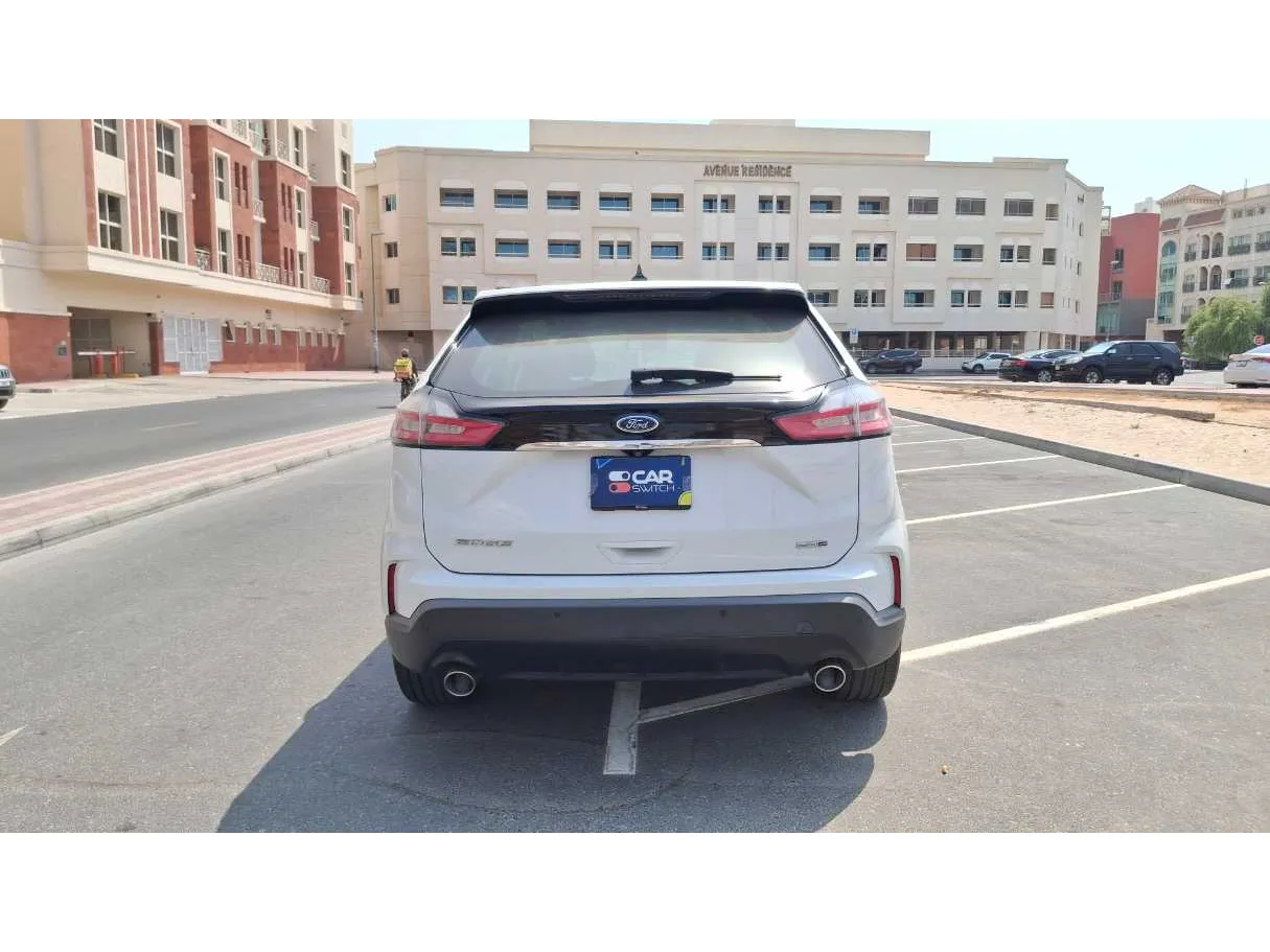 Car image 6
